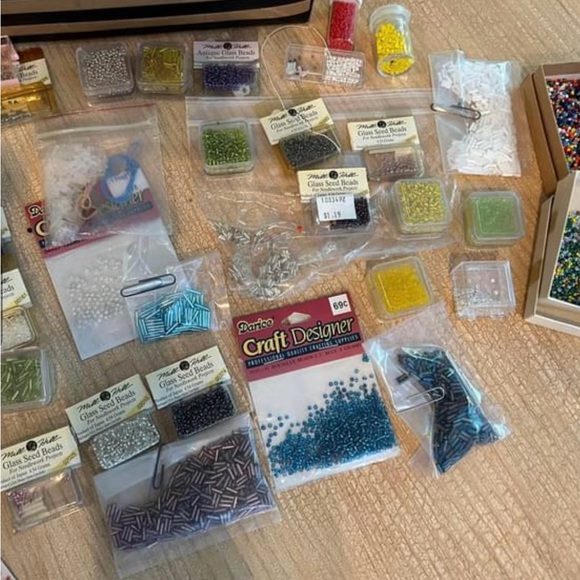 Assorted Craft Beads Collection - Picture 4 of 4